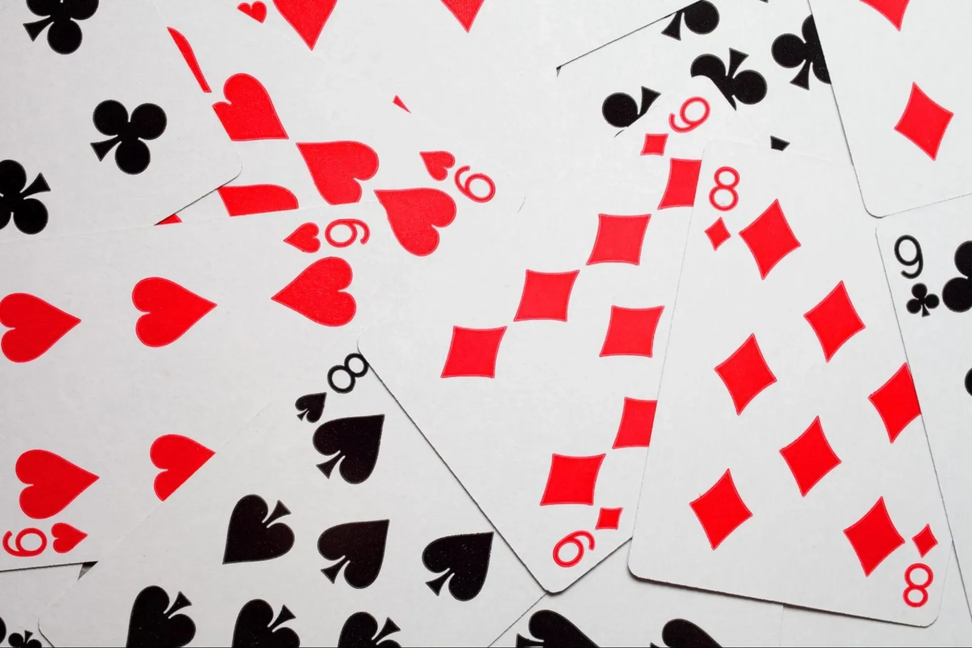 solitaire-cards-together.webp